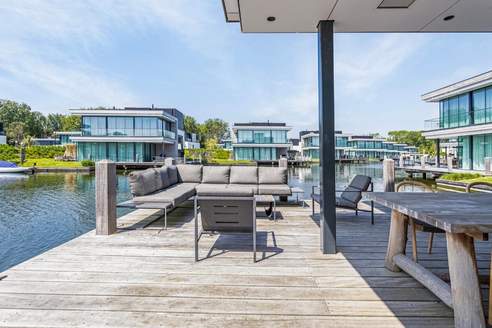 Lake House With Dock At Lake Veere, Zeeland Arnemuiden Exterior photo